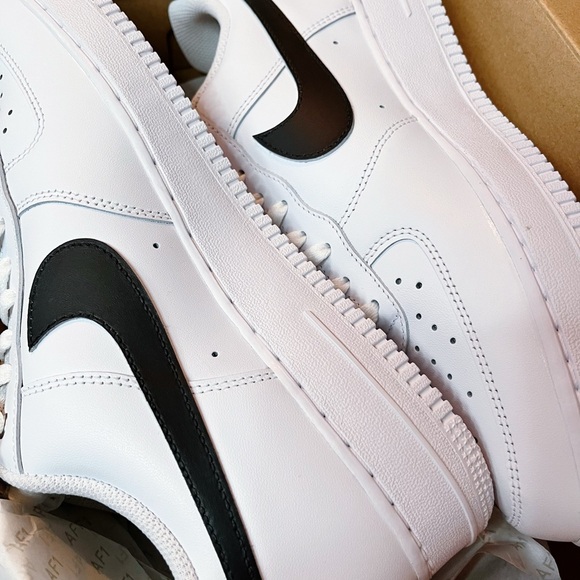 Red Snake AF1’s 🐍 - Picture 3 of 3